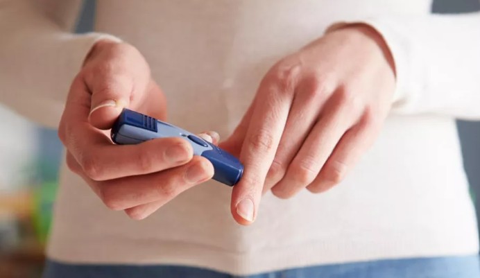 Natural tropical fruits for diabetes management